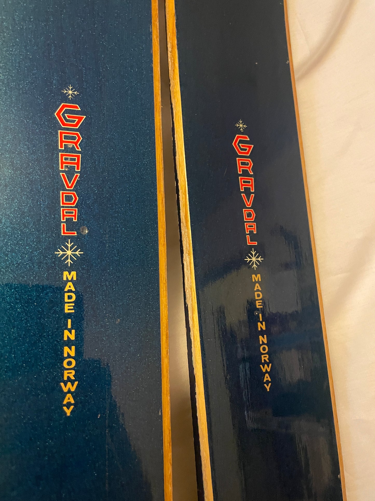 200cm Gravdal Norwegian Wood Jumping Skis from 1960s - FAR OUT COLOUR!!!