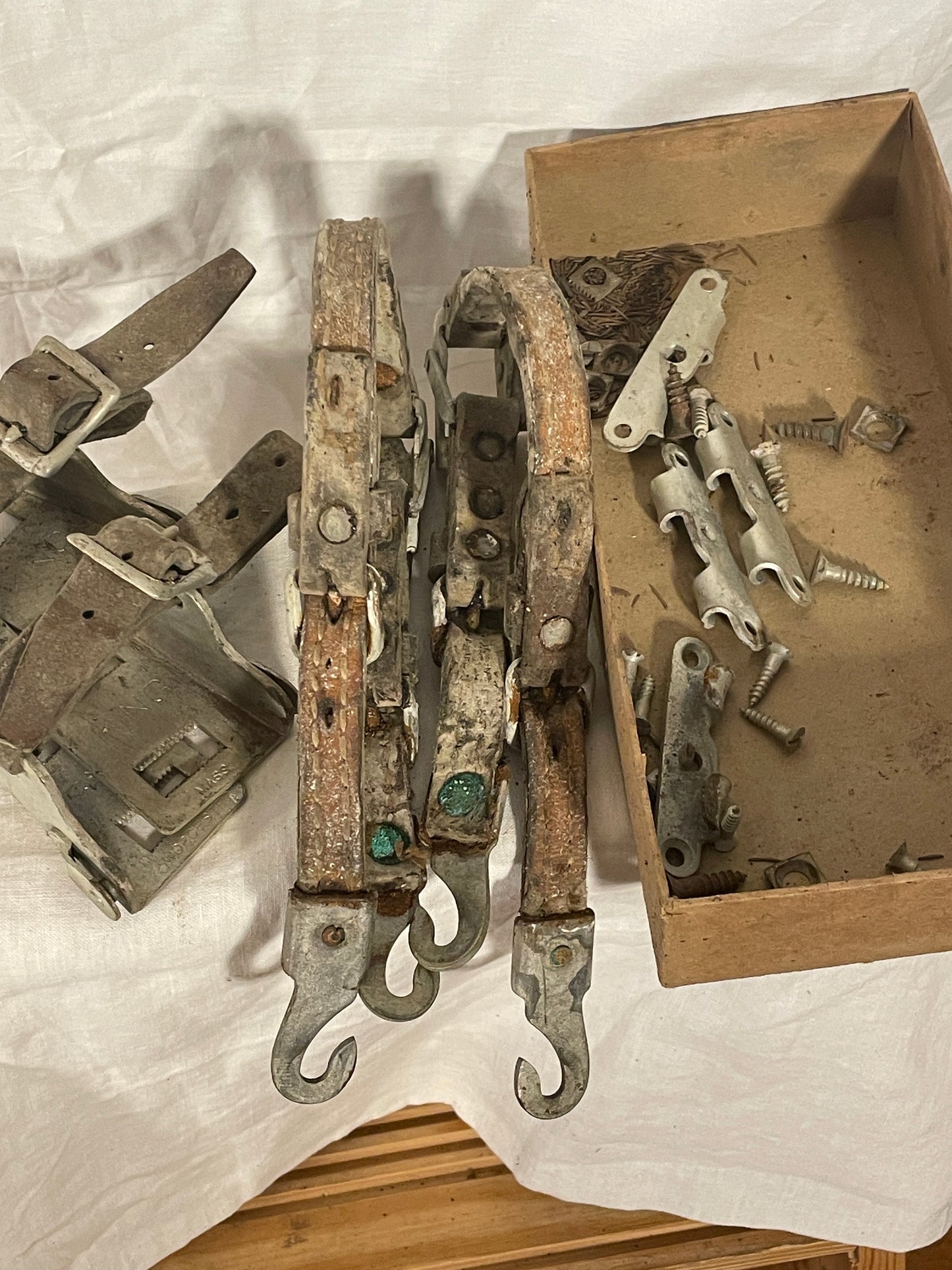 Vintage Downhill Ski Binding - 1950s - Warren Belting Company Worcester MA - UNUSED!!!