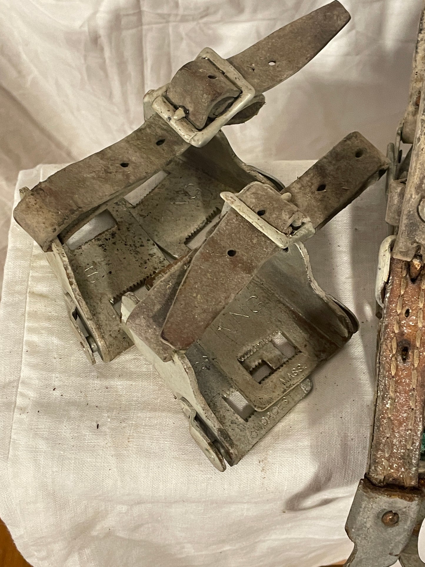 Vintage Downhill Ski Binding - 1950s - Warren Belting Company Worcester MA - UNUSED!!!