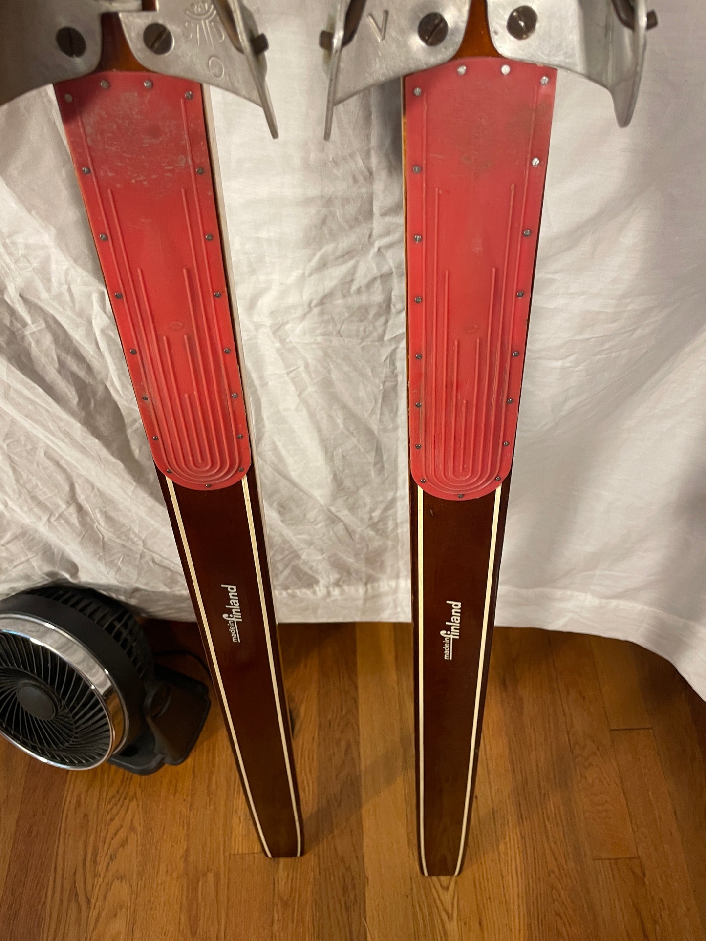 200cm Karhu "Latu" Wood Cross-Country Skis - Finland - Early 1970s