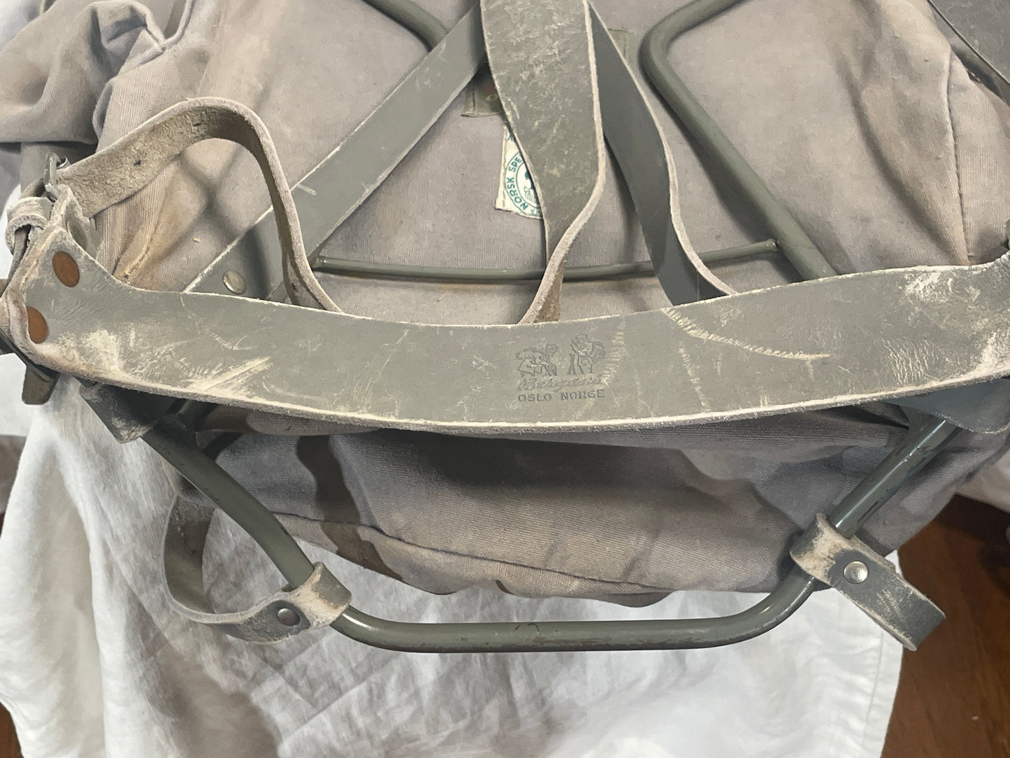 Vintage Bergans of Norway Kids' Leather/Canvas Frame Rucksack - Classic!!!