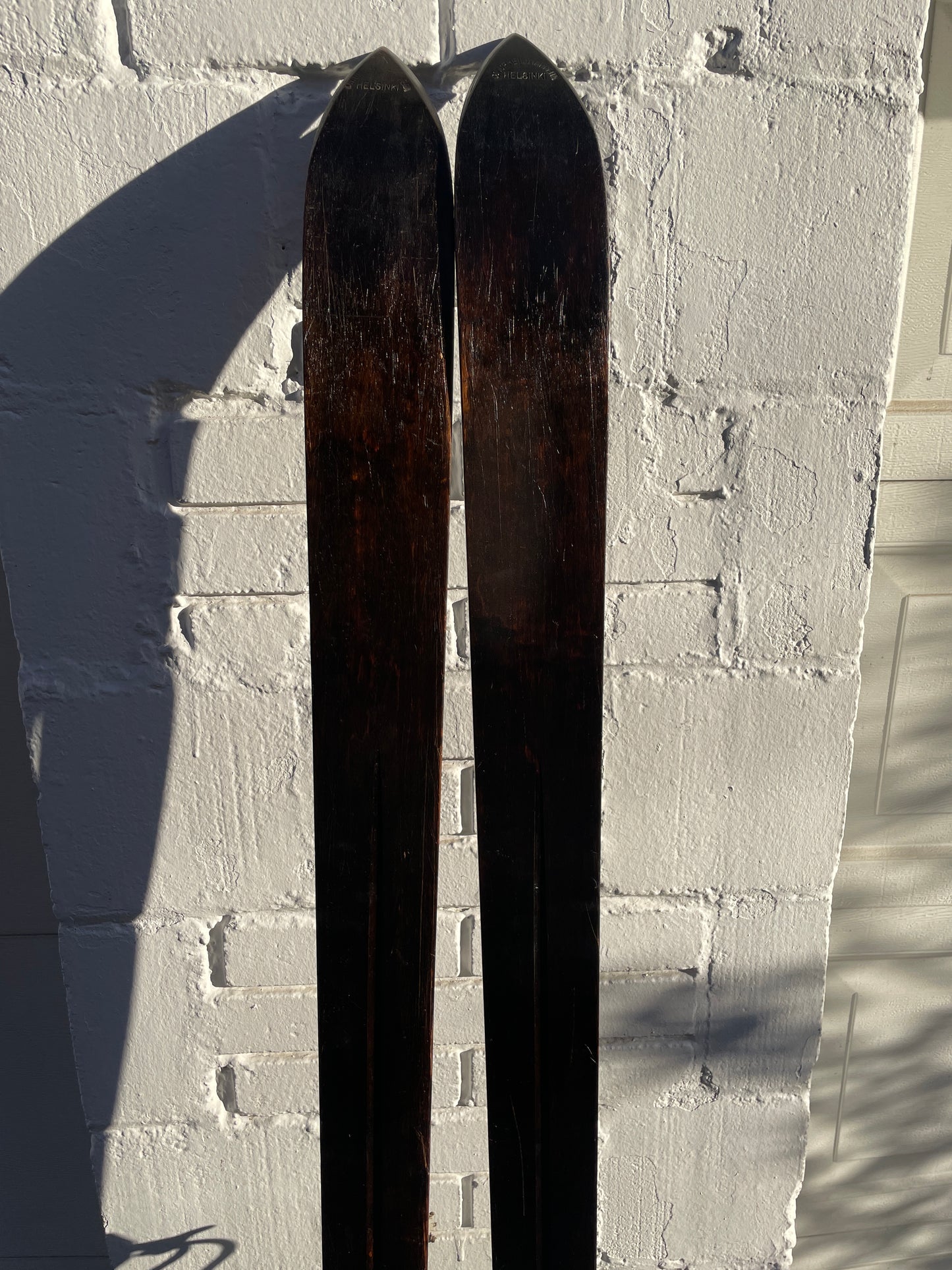 180cm Karhu of Finland Vintage-Retro-Really Old Wood Cross-Country Skis