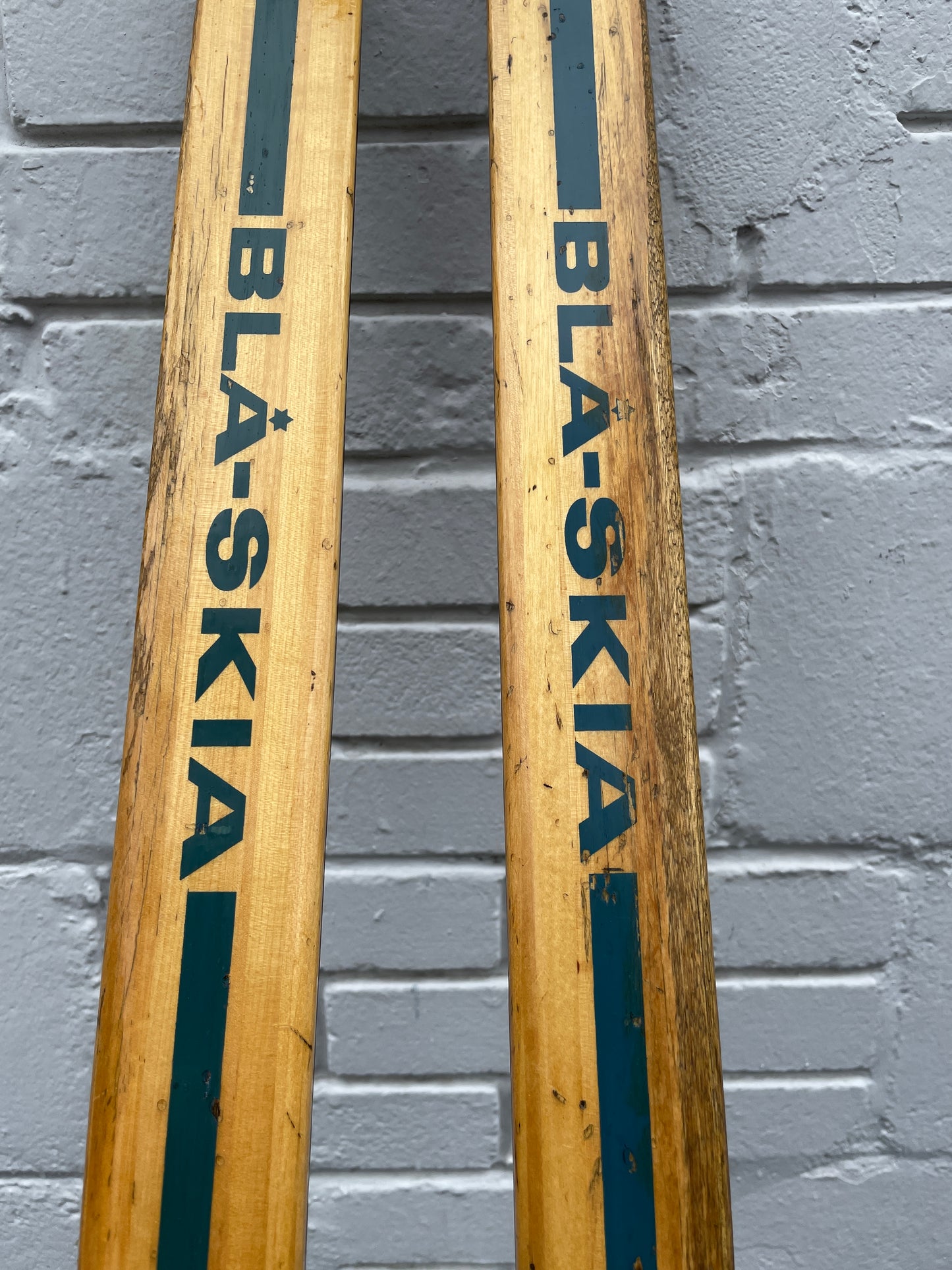 BARGAIN BIN!!! - 200cm Blå-Skia Wood Nordic Racing Skis - "Perma-Gli" Base - Almost Matching!!!