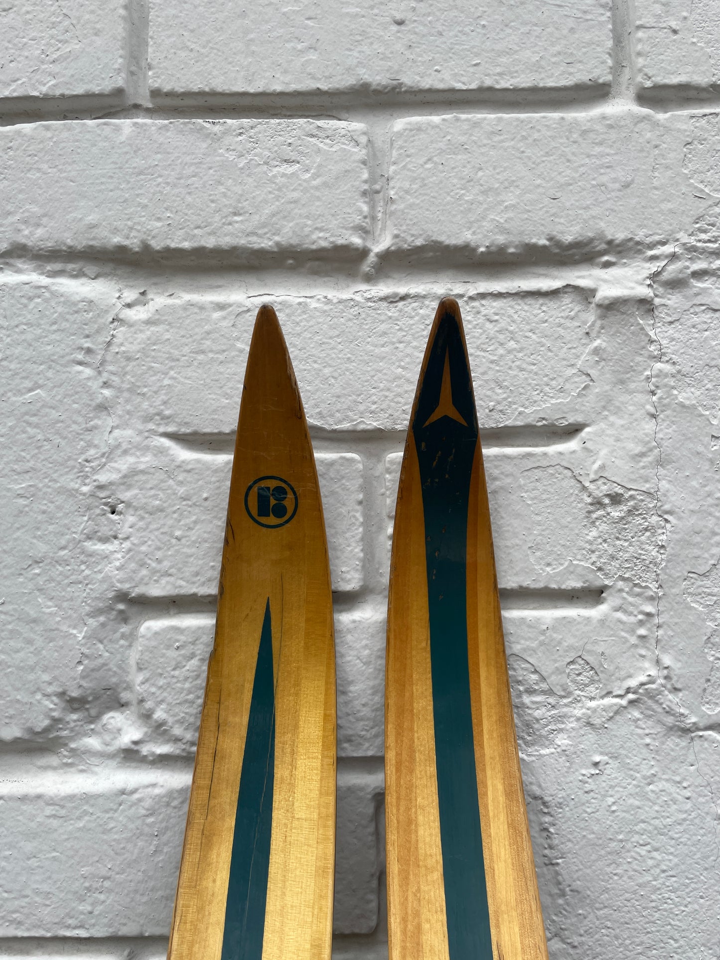 BARGAIN BIN!!! - 210cm Blå-Skia Wood Nordic Racing Skis - Low-Maintenance Base - You CAN Afford the Best!!! (not matching but who cares)
