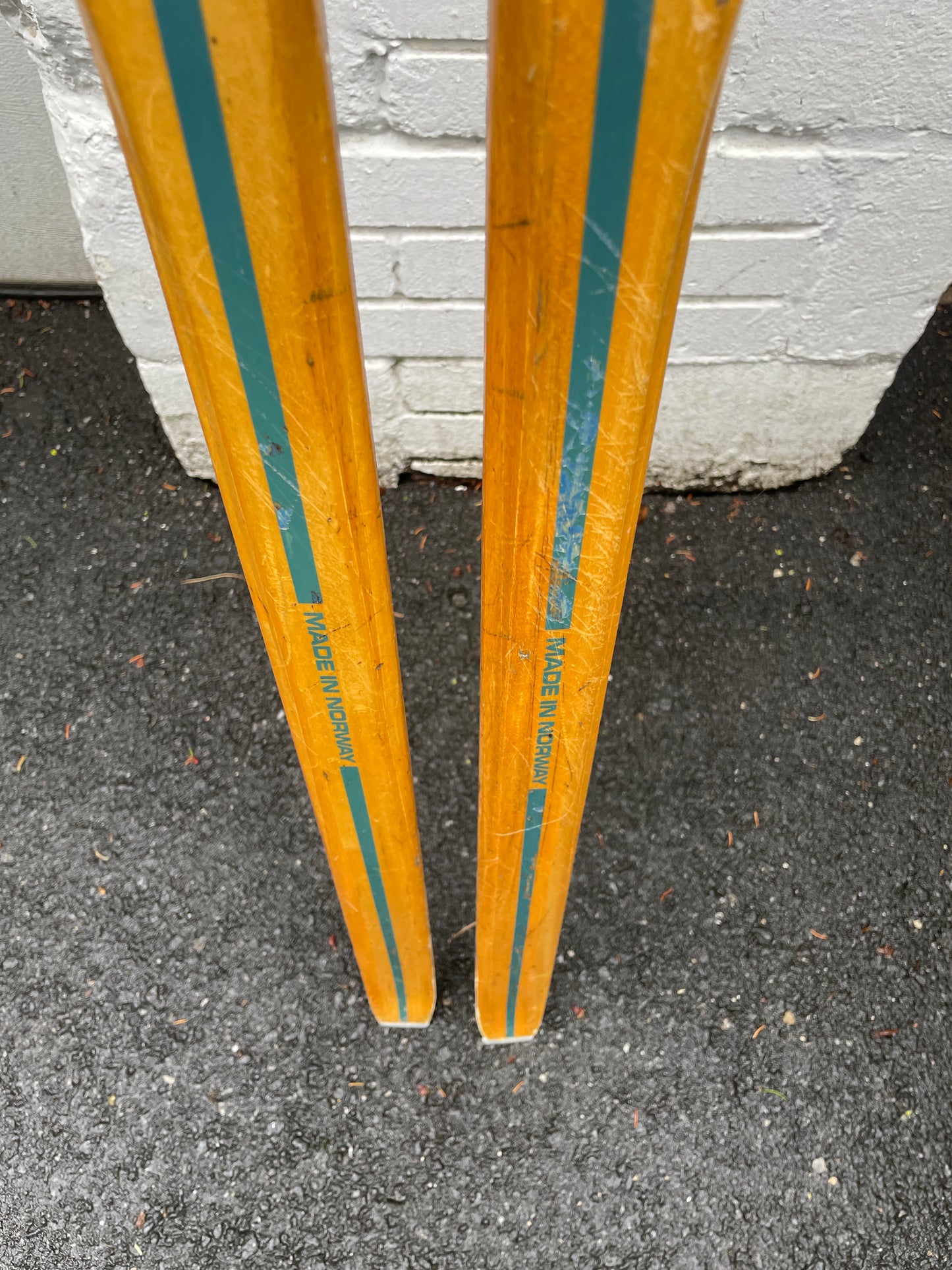 BARGAIN BIN!!! - 215cm Blå-Skia Wood Nordic Racing Skis - Treplast Såle - Racing Pedigree!!!