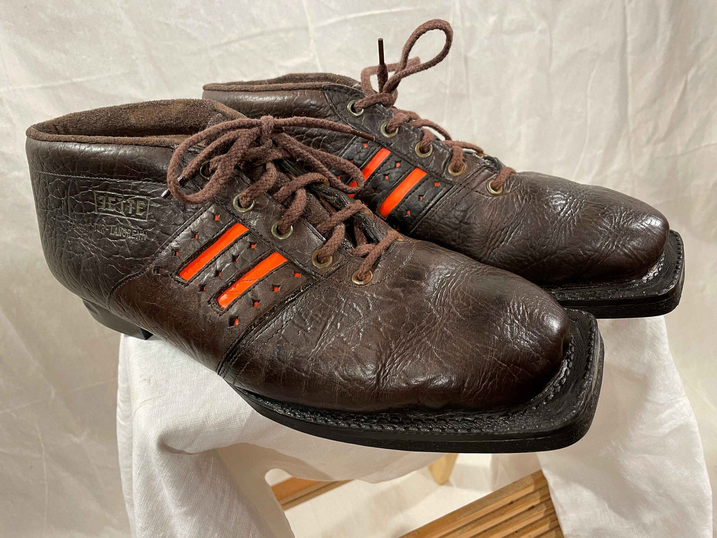 Size 45 (US Men's 11.5) Jette of Norway Early 70s 75mm Cross-Country Ski Boots - Almost New! - Original Box!