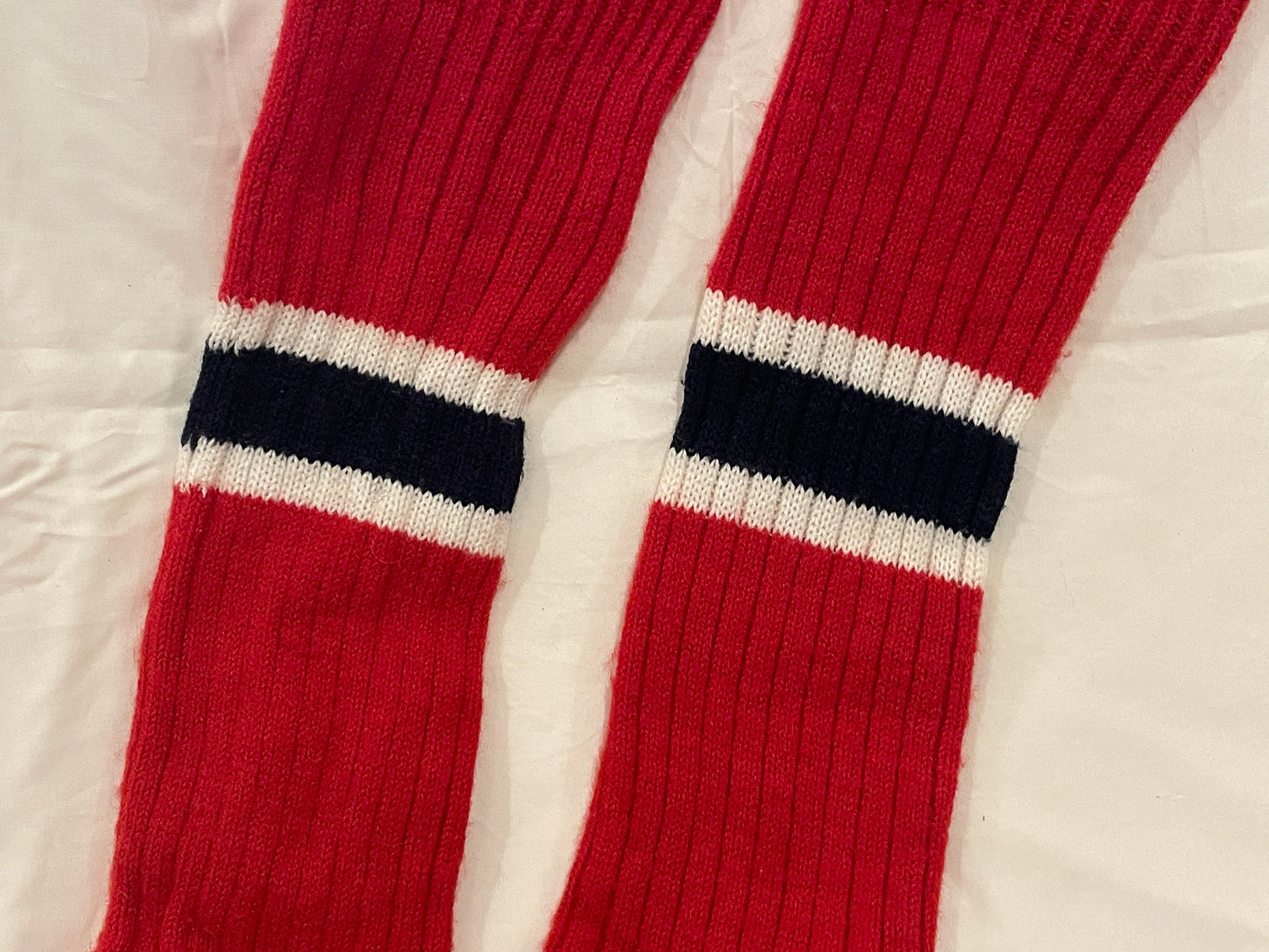 Size L - Vintage Cross-Country Ski Wool Knicker Socks - Red with Blue and White Stripes - 1960s