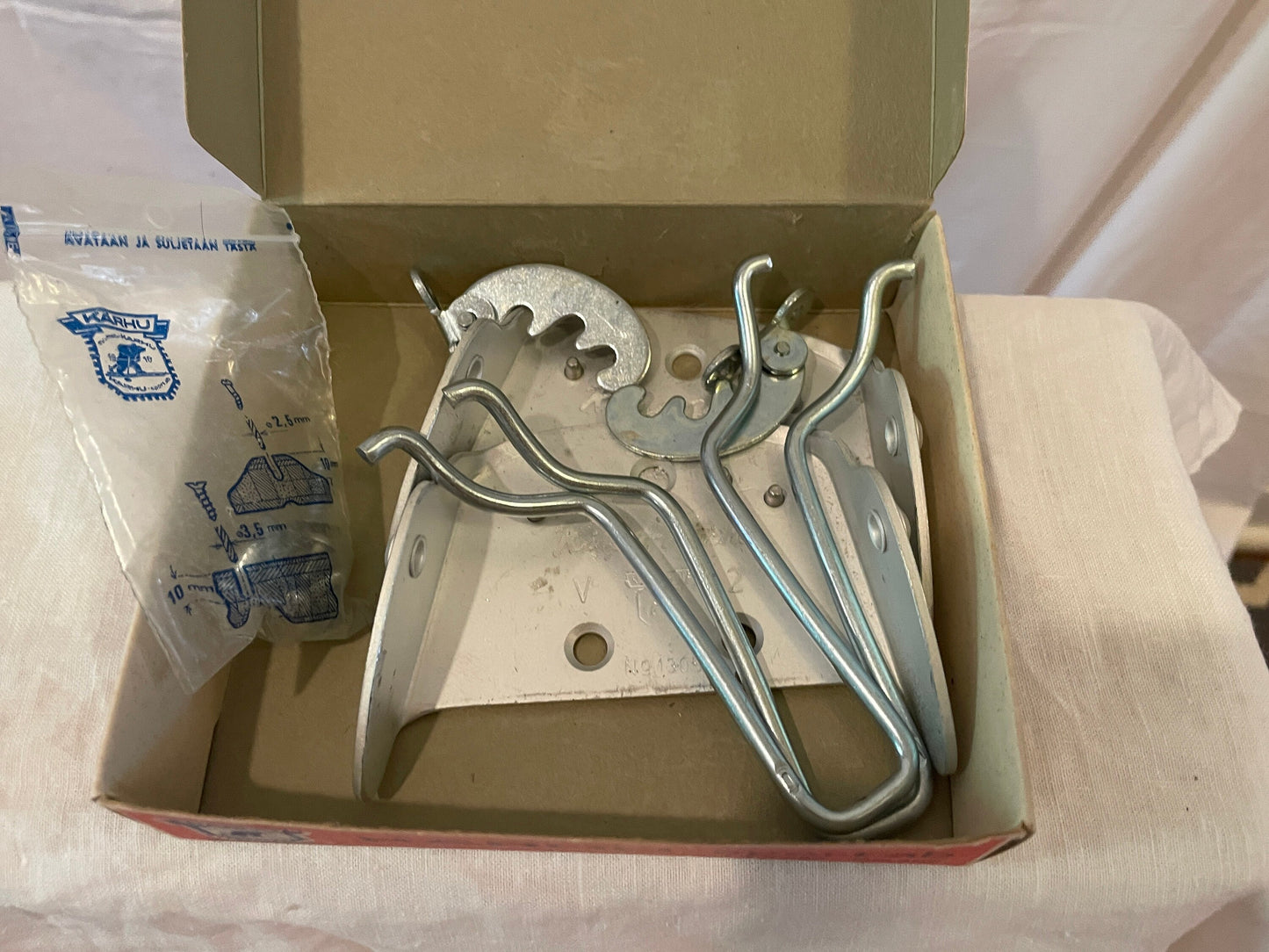 Vintage Karhu of Finland 4-Pin Cross-Country Ski Racing Bindings - RARE RARE RARE