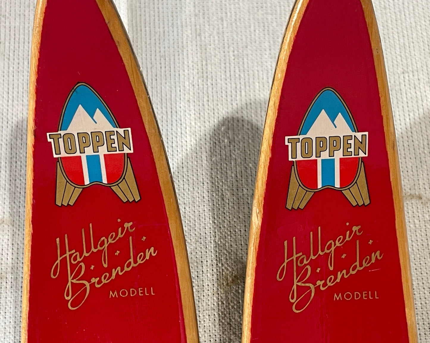 200cm Toppen Hallgeir Brenden "Balsa-Lett" Wood Cross-Country Racing Skis - RARE RED COLOUR - 1960s from Norway!!!!!!