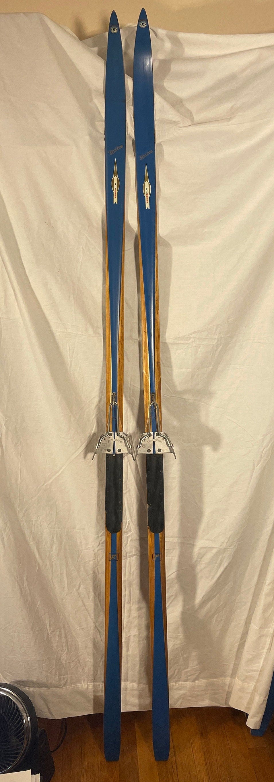 210cm Karhu "Erikoiskilpa" Wood Cross-Country Racing Skis - READY FOR SNOW!! (or display)
