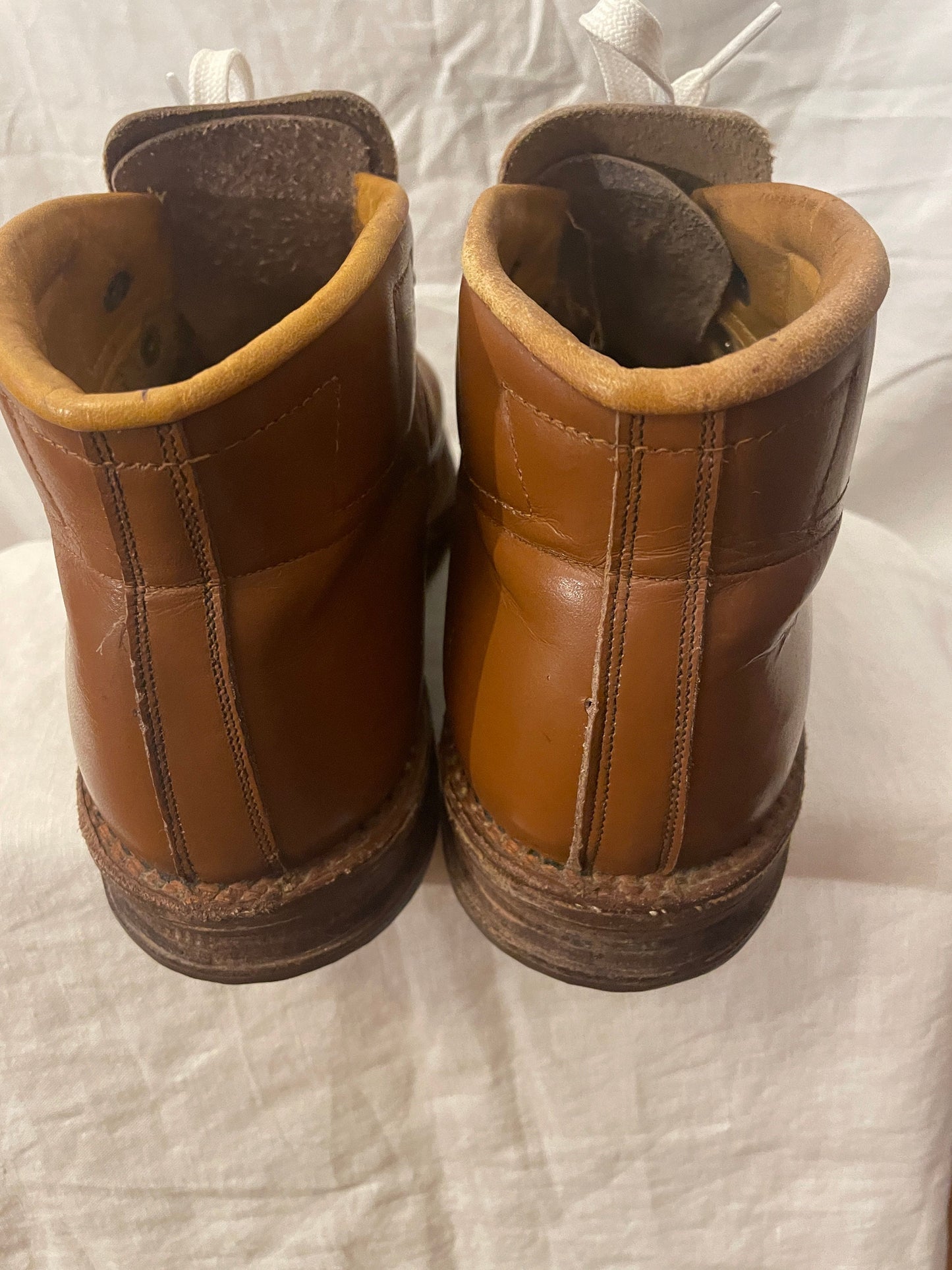 Size 39 (US Women's 8/8.5) - 1950s Vintage Ski Boots from Germany - Great Condition!