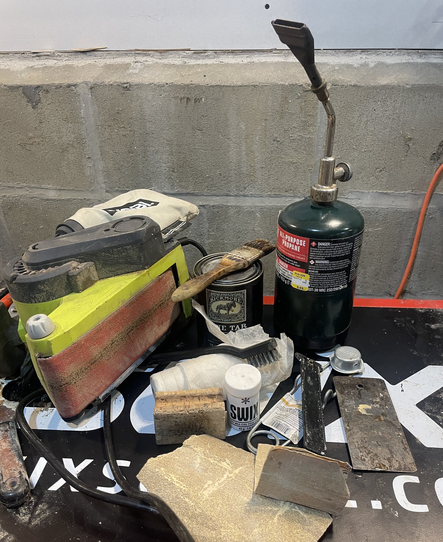 Base refinishing - tar - wax