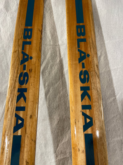 200cm Blå Skia Wood Nordic Racing Skis - Hickory Base - Completely Restored - Originally Sold by Eldar Hagen Oslo