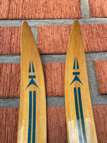 205cm Kongsberg "Spesial Langrenn" Wood Cross-Country Racing Skis - 1970s - Beautiful Condition!!