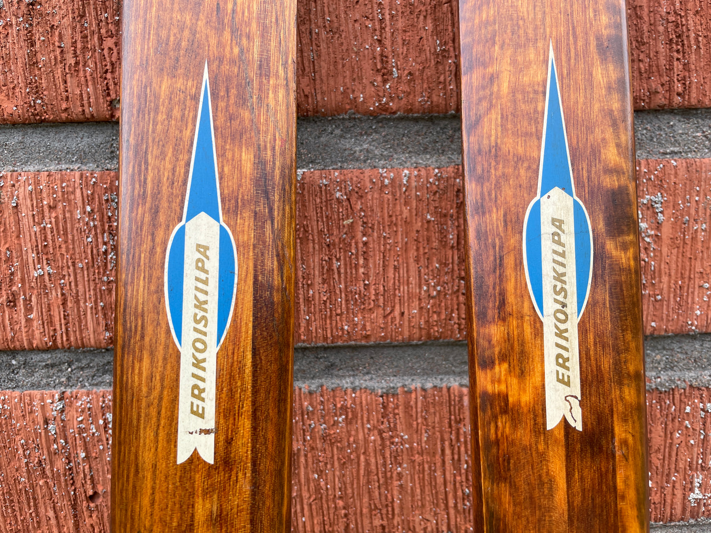 205cm Karhu "Erikoiskilpa" Wood Cross-Country Racing Skis - Beautiful Natural Color