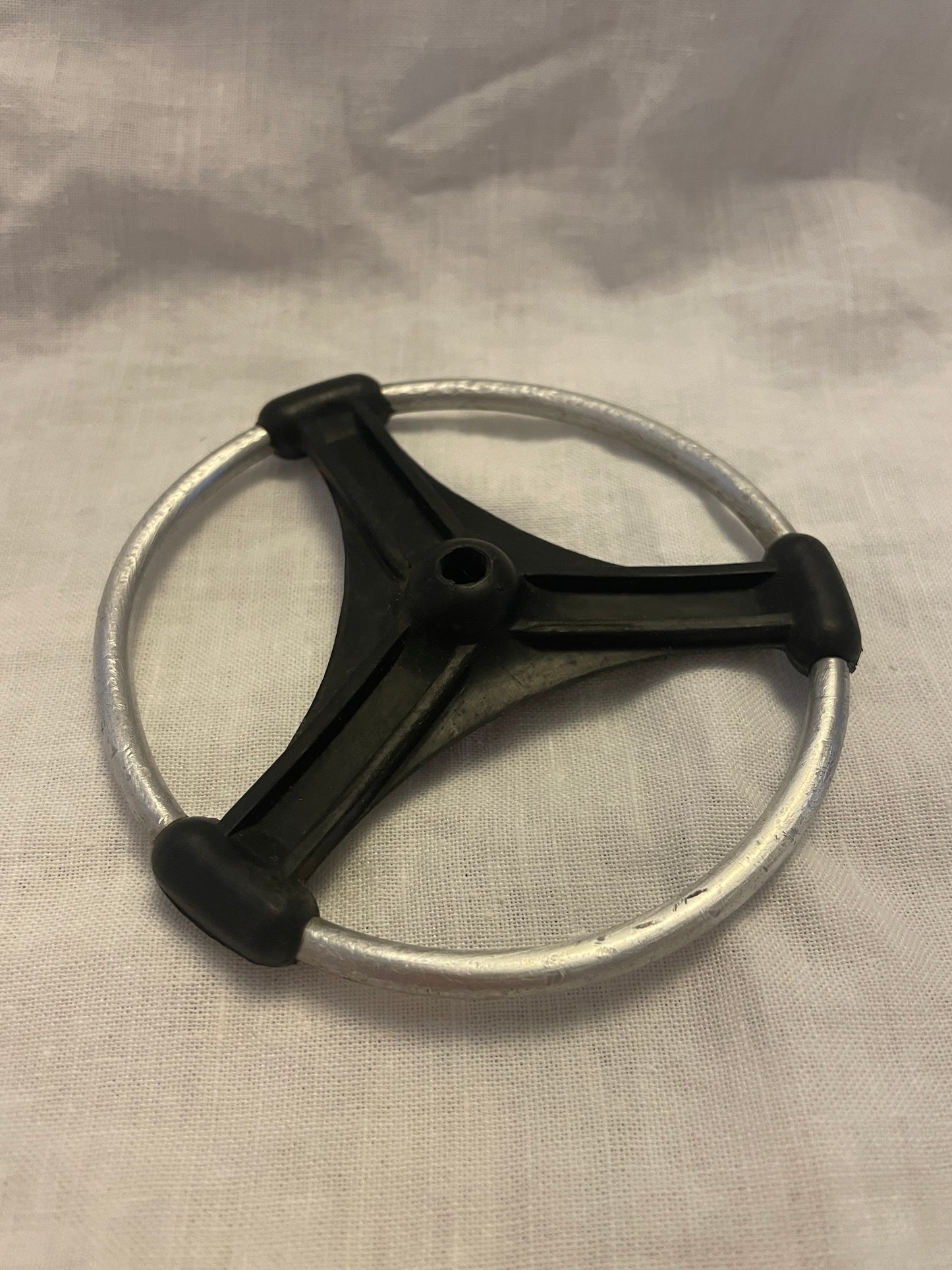 Vintage "Flexo-Ring" NOS Replacement Ski Pole Basket - 105mm Diameter - Rubber/Aluminum