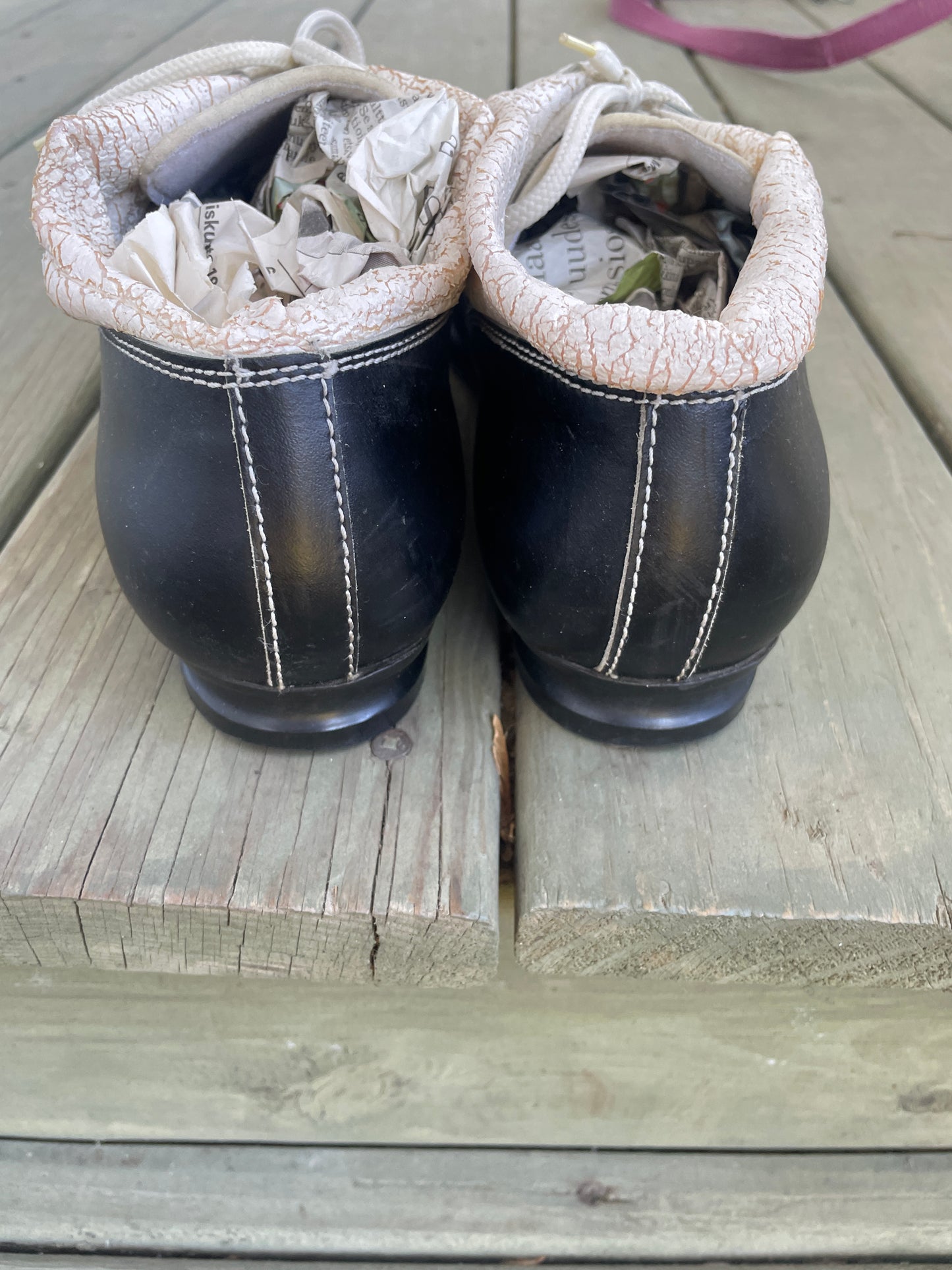 Size 44 (US Men's 10.5) Vauhti 75mm 3-Pin Cross-Country Ski Boots from Finland!!!