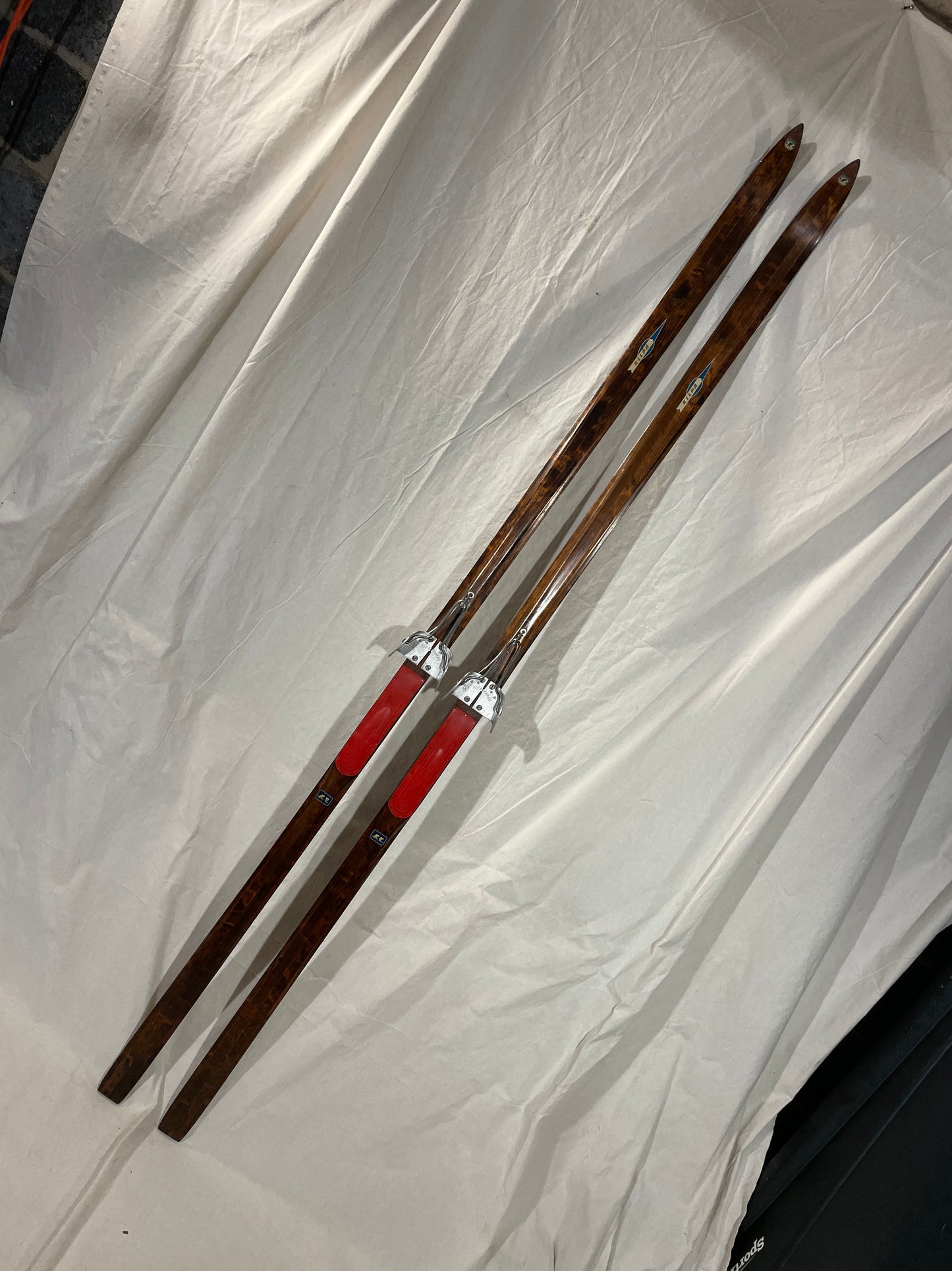 220cm Karhu "Kilpa" Wood Cross-Country Racing Skis - BEAUTIFUL RESTORATION - Rare Length!!!