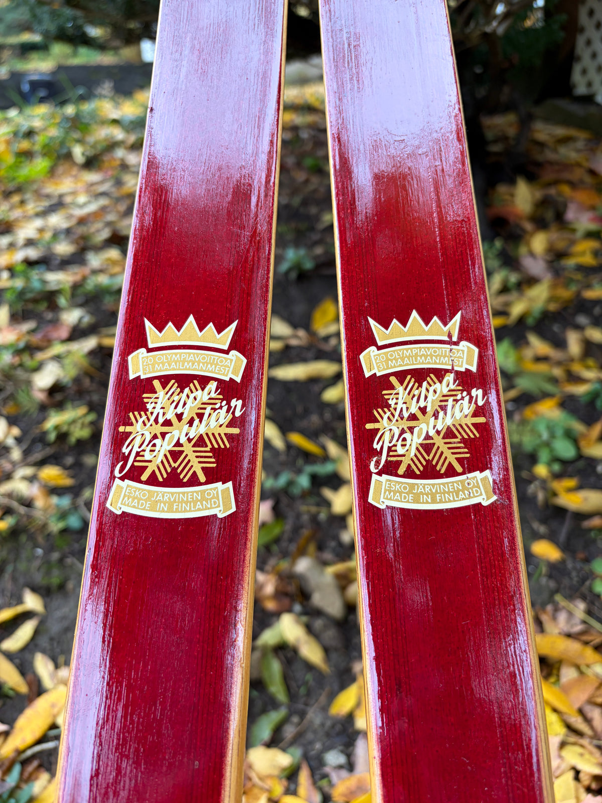 210cm Esko Järvinen "Kilpa Populär" ERIKOISKILPA Cross-Country Racing Skis - mid '60s - RARE