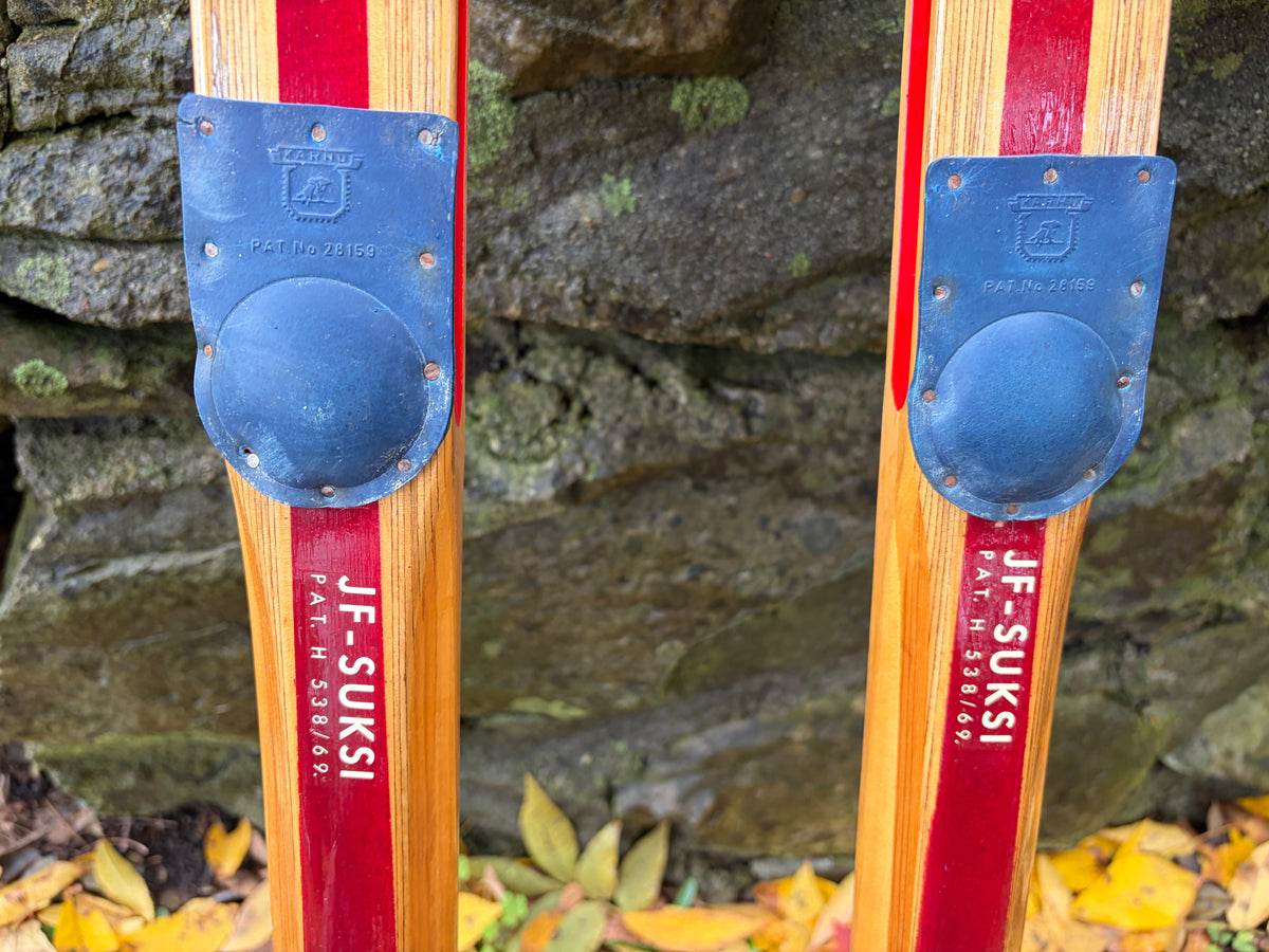 210cm Esko Järvinen "Kilpa Populär" ERIKOISKILPA Cross-Country Racing Skis - mid '60s - RARE