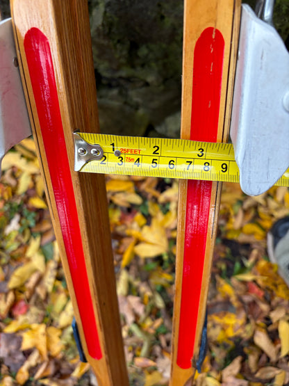 210cm Esko Järvinen "Kilpa Populär" ERIKOISKILPA Cross-Country Racing Skis - mid '60s - RARE