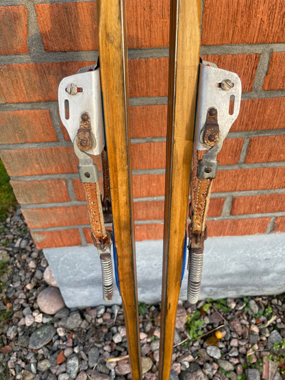 215cm Karhu "Tunturi" Early 1960s Metal-Edge Mountain Skis - From Finland!!!