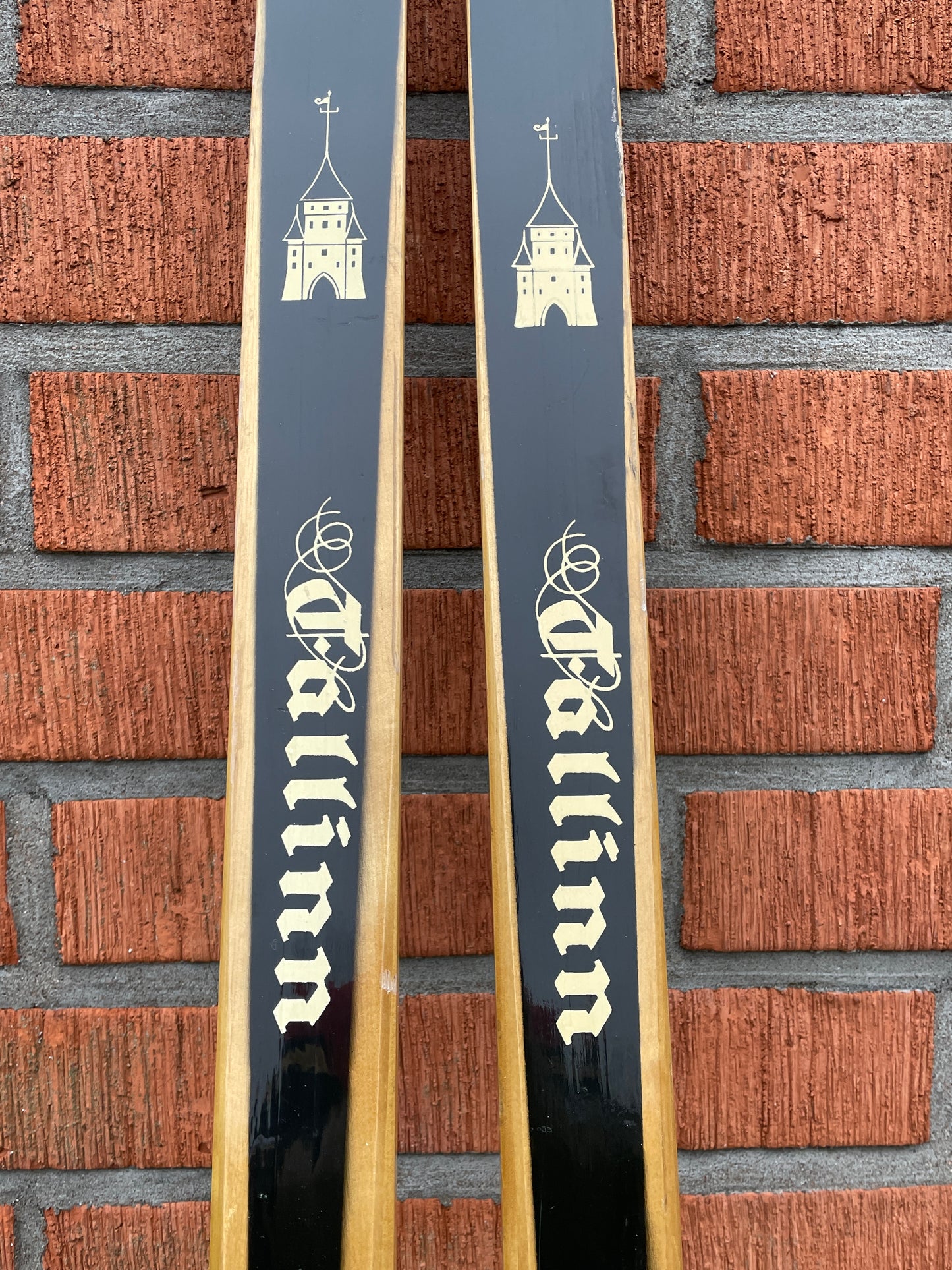 210cm Tallinn "Eksperimentaal Dünamo" 1980s Wood Cross-Country Skis - from USSR!!!