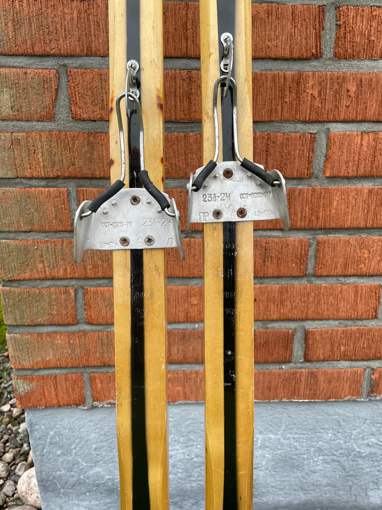 210cm Tallinn "Eksperimentaal Dünamo" 1980s Wood Cross-Country Skis - from USSR!!!