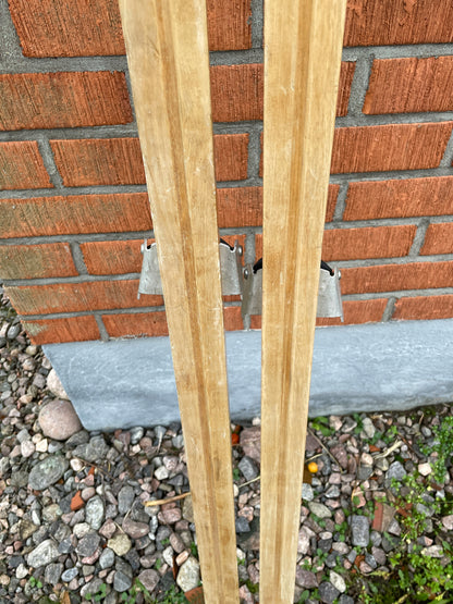 210cm Tallinn "Eksperimentaal Dünamo" 1980s Wood Cross-Country Skis - from USSR!!!