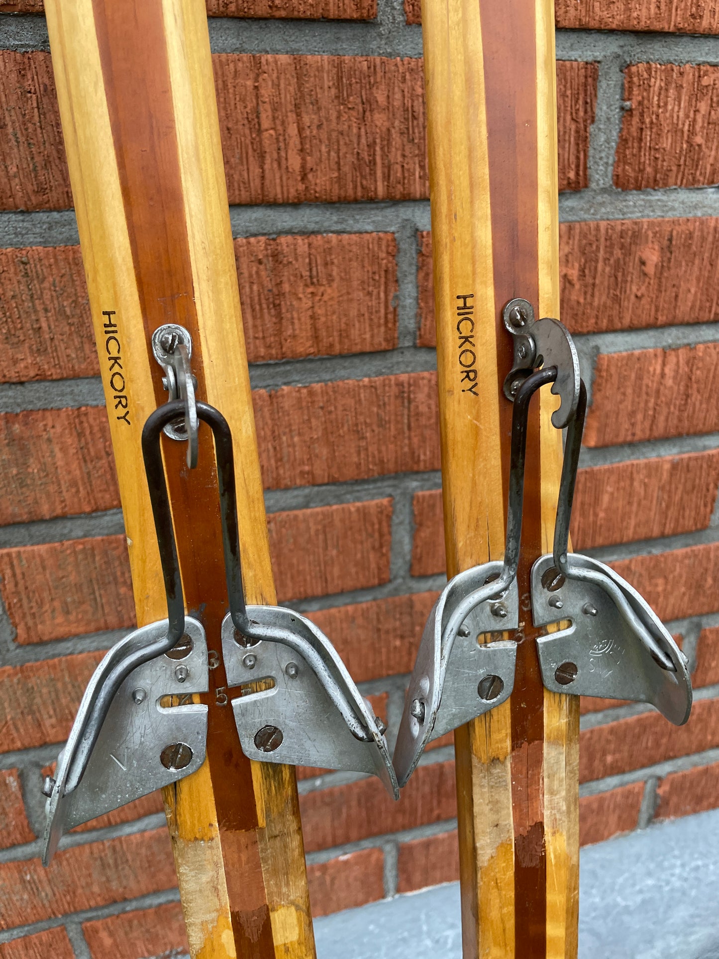 BARGAIN BIN!!! - 205cm Peltonen "Erikoiskilpa" Cross-Country Racing Skis - 1960s - RareRareRare!!!