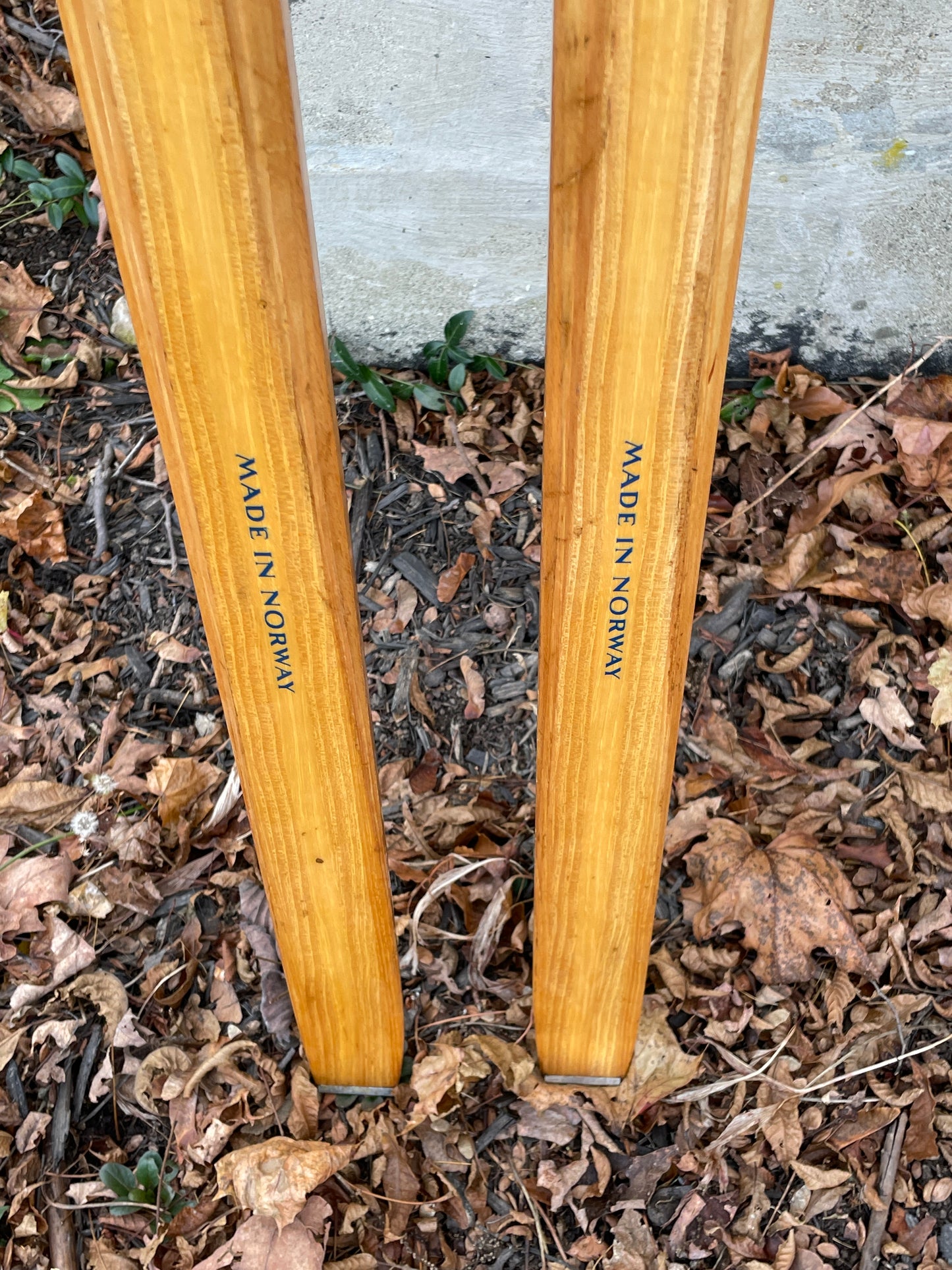 210cm 1970s Vintage Madshus Wood Cross-Country Skis - Wicked Nice!!!