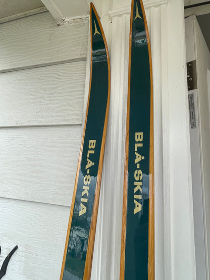 215cm Blå-Skia Wood "Tur-Langrenn" Light Touring Cross-Country Skis - Late 1960s - Veldig Hyggelig!