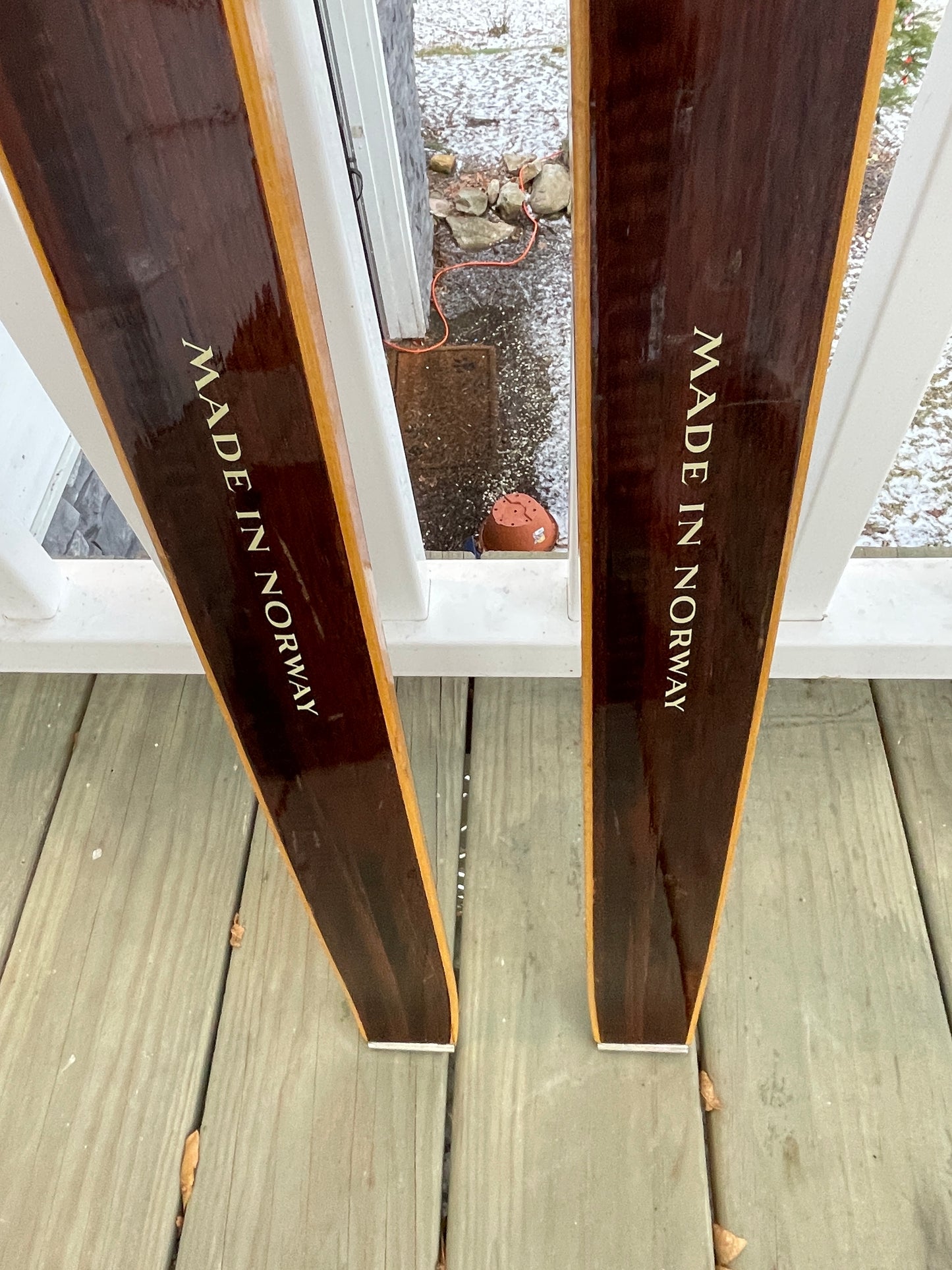 195cm Madshus Cross-Country Touring Skis - 1960s - Beautiful Condition - Humble Graphics