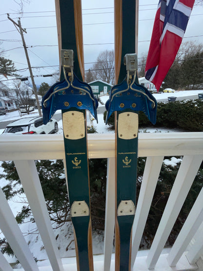 215cm Blå-Skia Wood "Tur-Langrenn" Light Touring Cross-Country Skis - Late 1960s - Veldig Hyggelig!