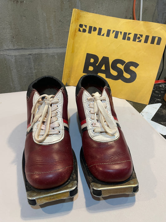 Size 37 (U.S. Women's 6) Bass Sports Vintage Cross-Country Ski Boots - "EIE" Binding System - ALMOST NEW!!!