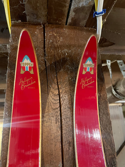 210cm Toppen Hallgeir Brenden "Balsa-Lett" Wood Cross-Country Racing Skis - RARE RED COLOUR - early 1970s, from Norway!!!!!!