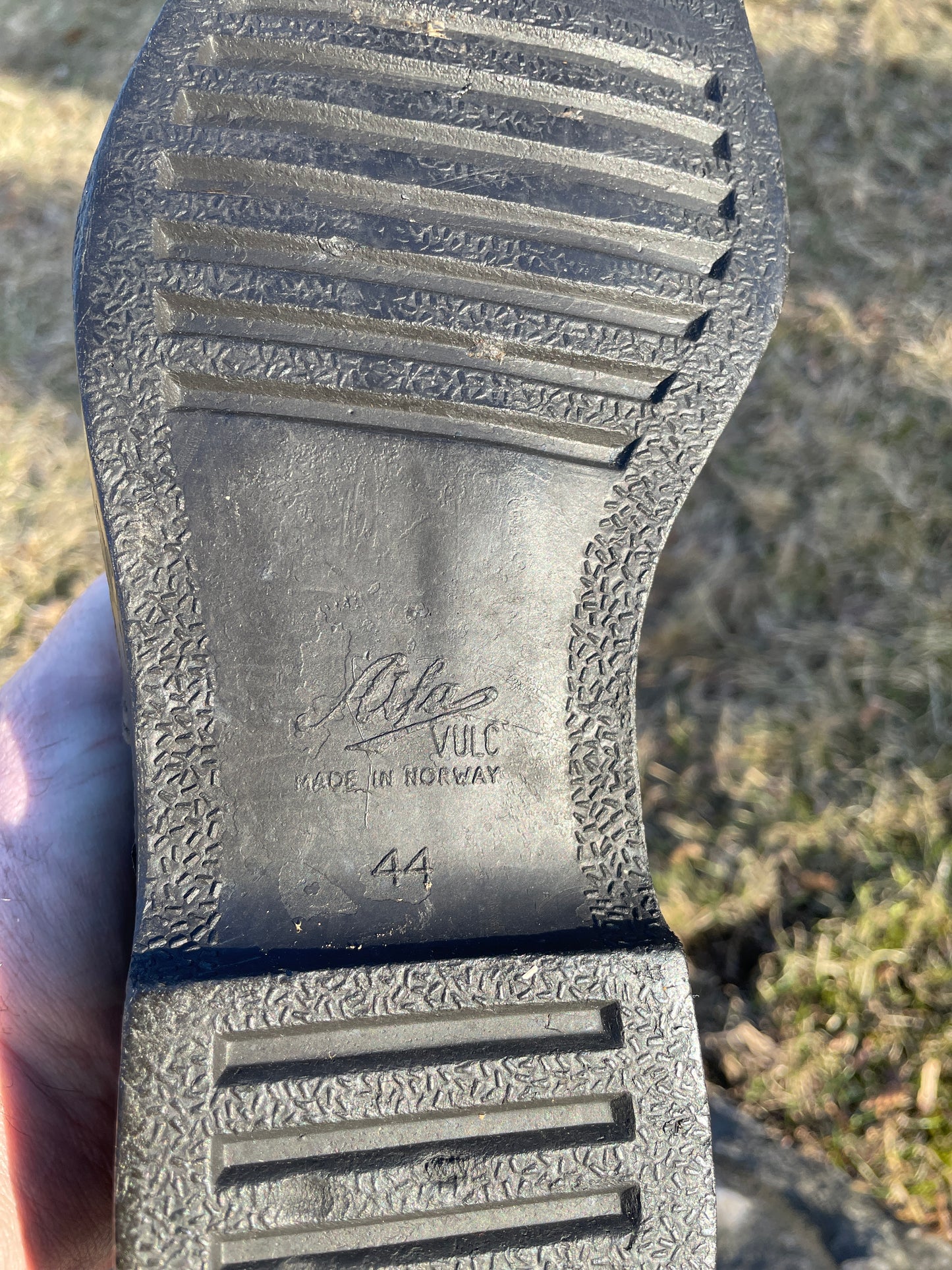 Size 44 (US Men's 10.5) Alfa Cross-Country Ski Touring Ski Boots - 75mm - Great Condition!