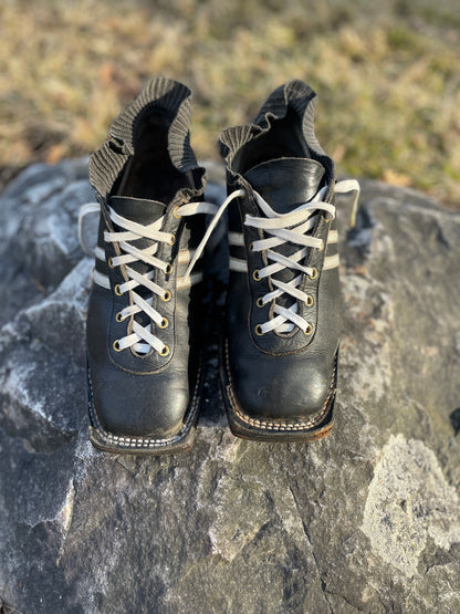 Size 43 (US Men's 9.5/10) 1960s Finnish Cross-Country Skiing Racing Boots - All Leather!!!!