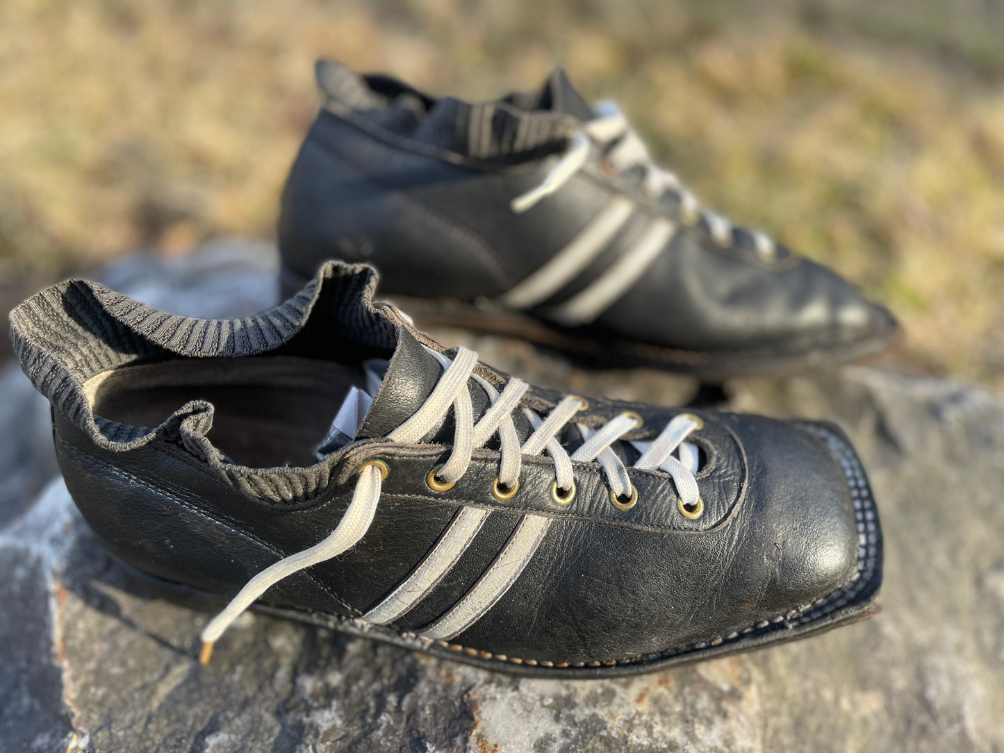 Size 43 (US Men's 9.5/10) 1960s Finnish Cross-Country Skiing Racing Boots - All Leather!!!!