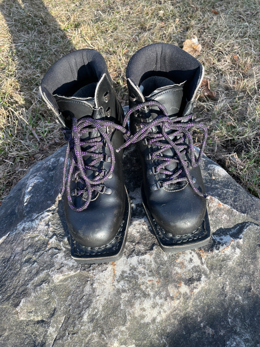 Size 39 (US Women's 8/8.5) Leather Artex 75mm 3-Pin Telemark Boots