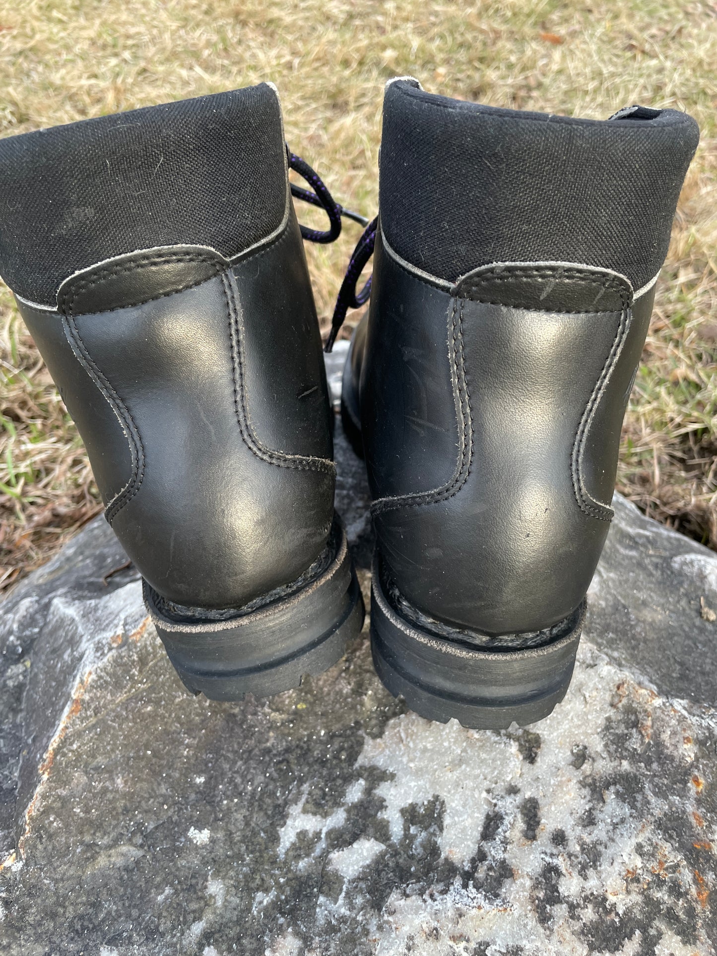 Size 39 (US Women's 8/8.5) Leather Artex 75mm 3-Pin Telemark Boots