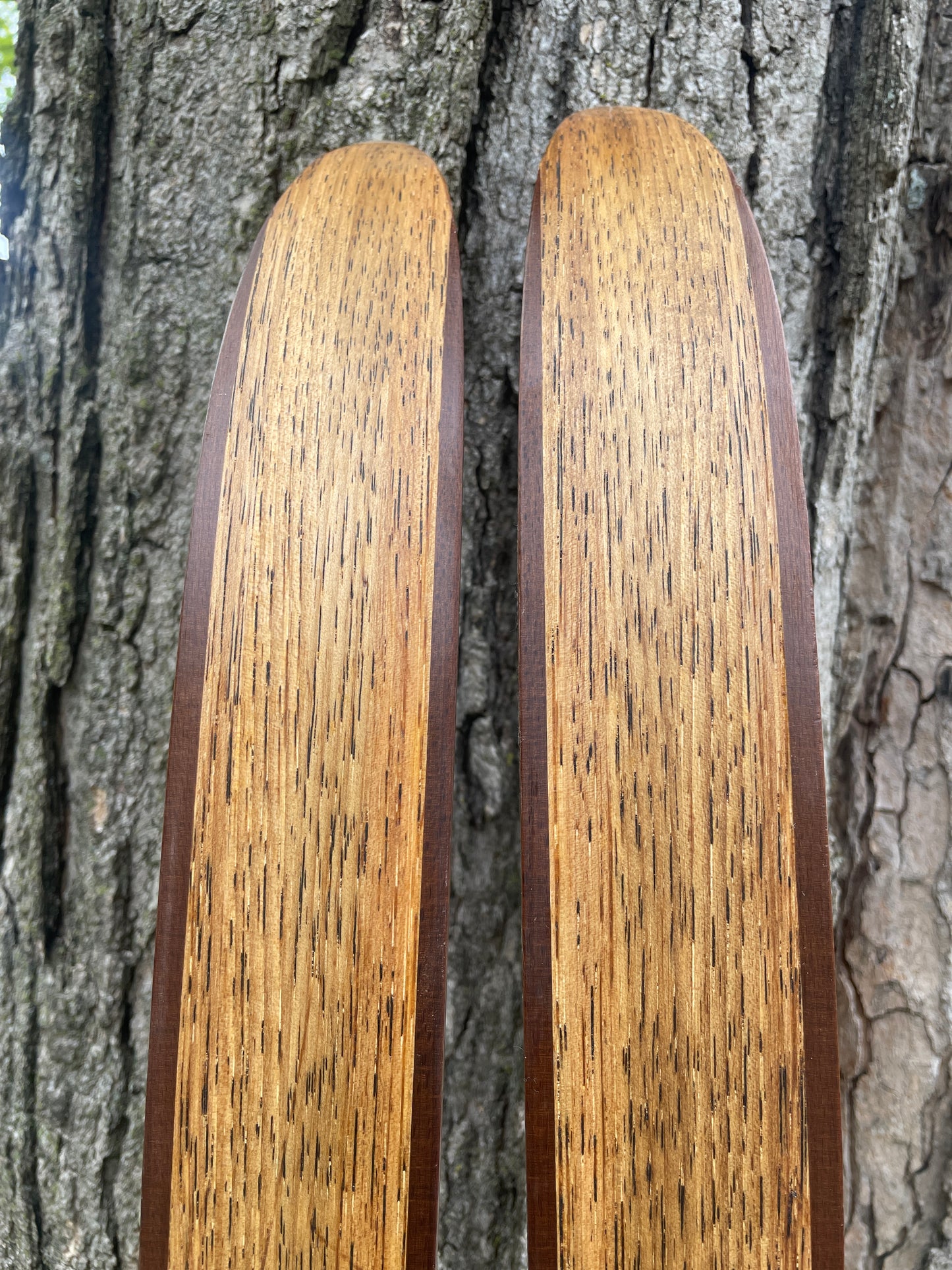 205cm Åsnes of Norway "Tur-Langrenn" 1970s Cross-Country Touring Skis - Lovely Red Color!!!