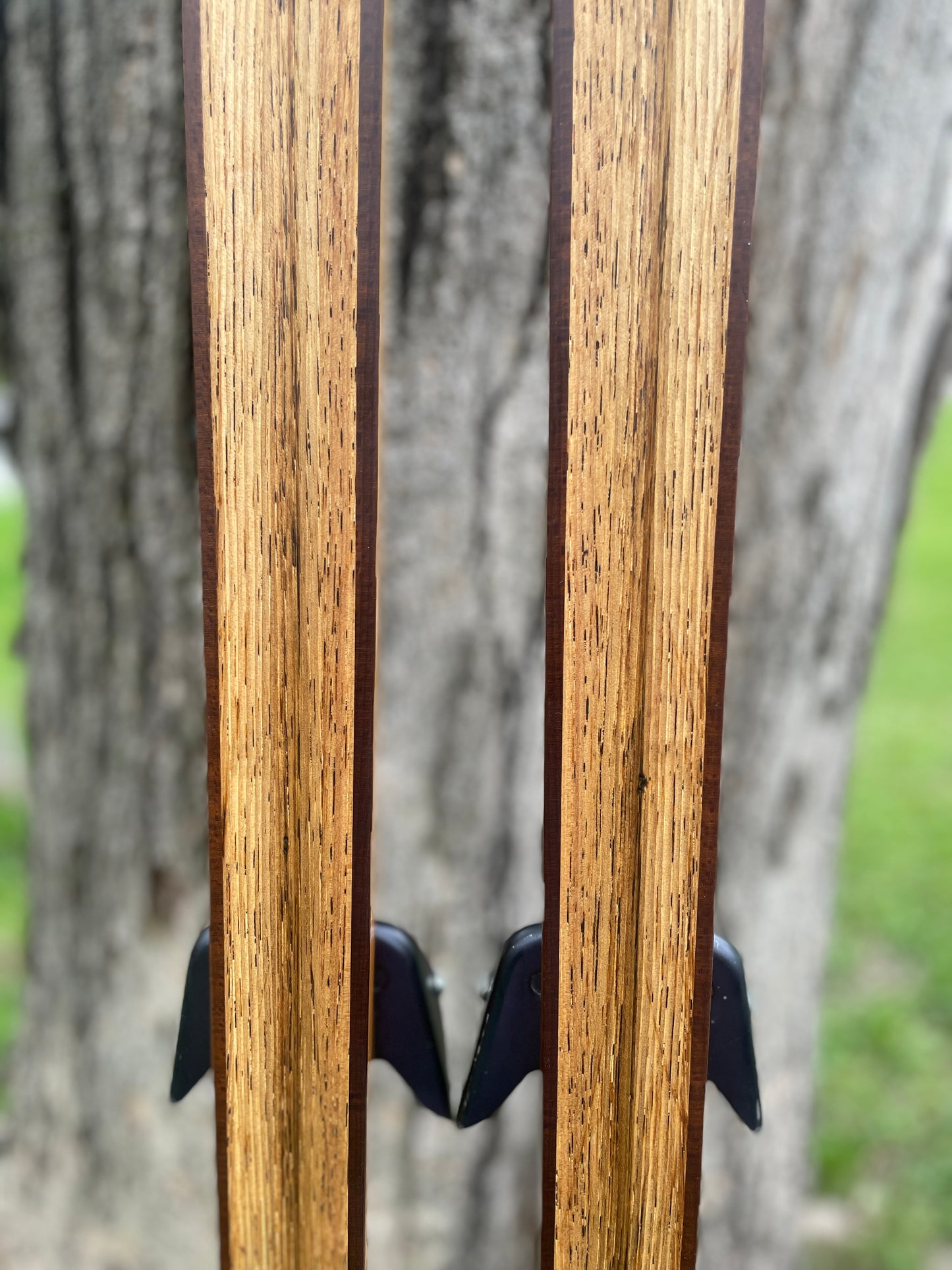 205cm Åsnes of Norway "Tur-Langrenn" 1970s Cross-Country Touring Skis - Lovely Red Color!!!