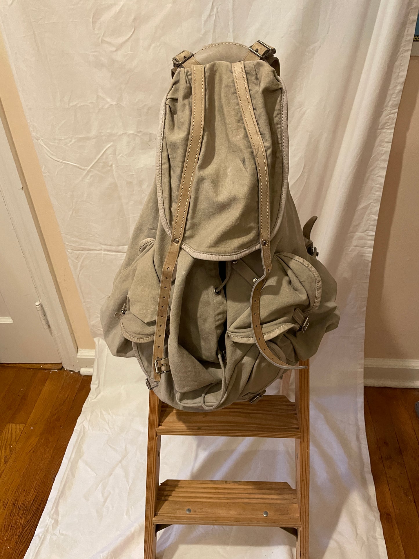 Vintage 1960s Norrøna of Norway Leather/Canvas Frame Rucksack - NEAR PERFECT condition!