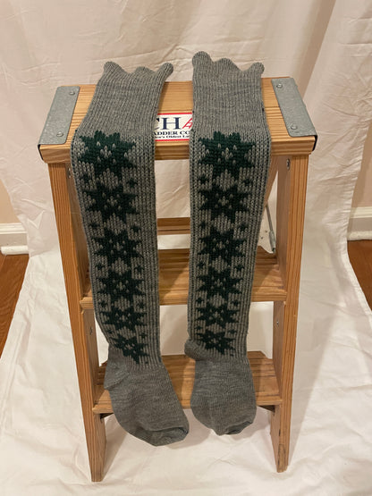 Size L - Vintage Cross-Country Ski Wool Knicker Socks - Grey with Green Snowflakes!