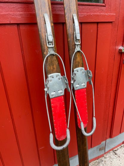 215cm Vintage Karhu "Retki" Wood Cross-Country Skis