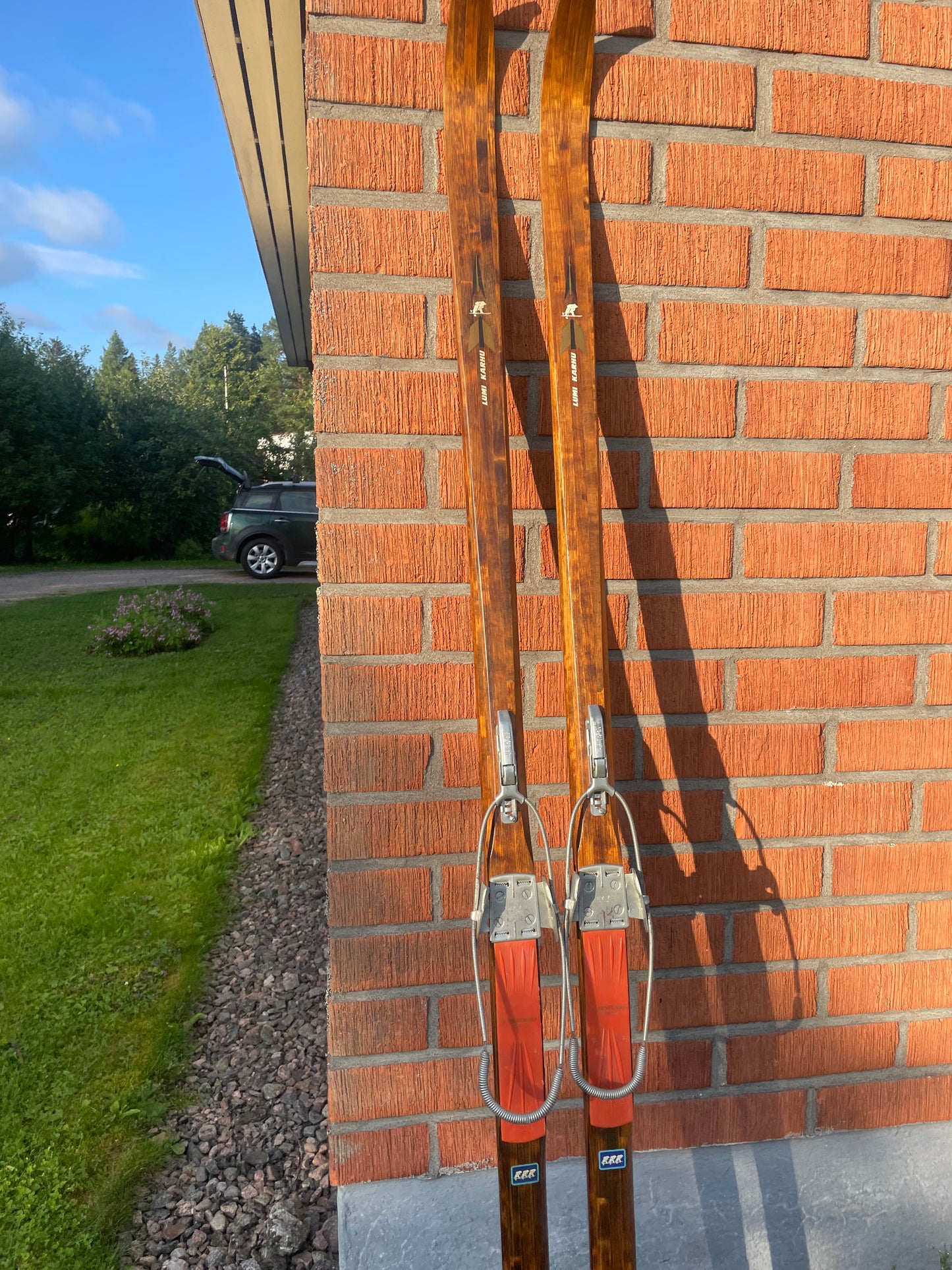 205cm Karhu "Lumi" Wood Cross Country Skis - Jofa Cable Bindings - Beautiful!!!