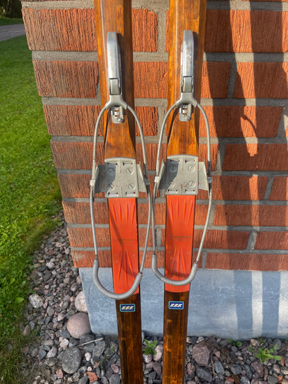 205cm Karhu "Lumi" Wood Cross Country Skis - Jofa Cable Bindings - Beautiful!!!