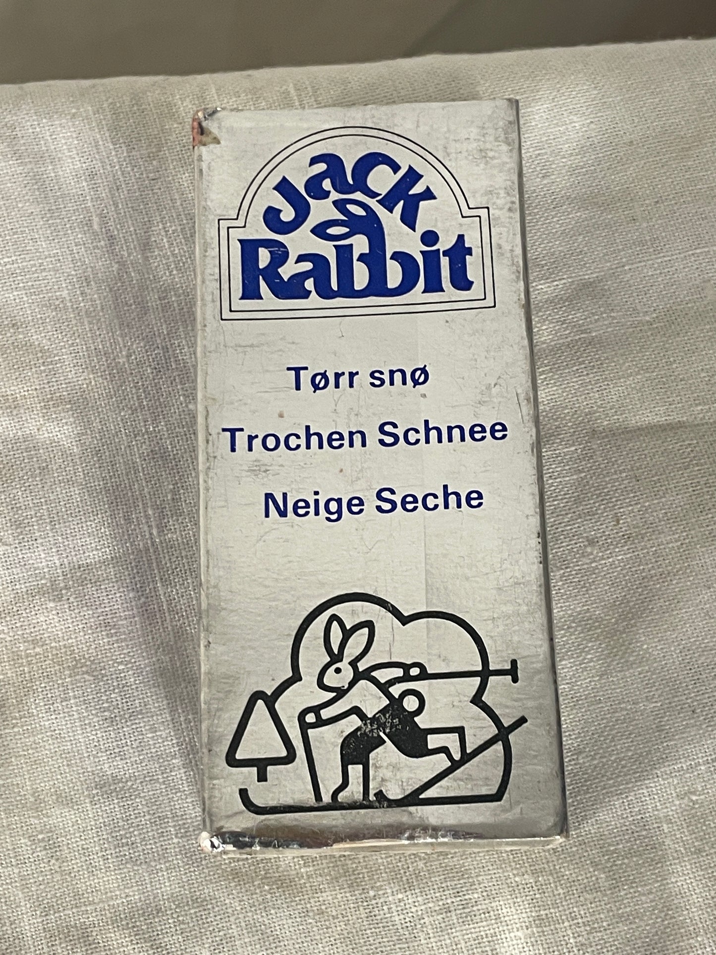 Jackrabbit Johannsen Ski Wax - Smells Great!  Less Filling...