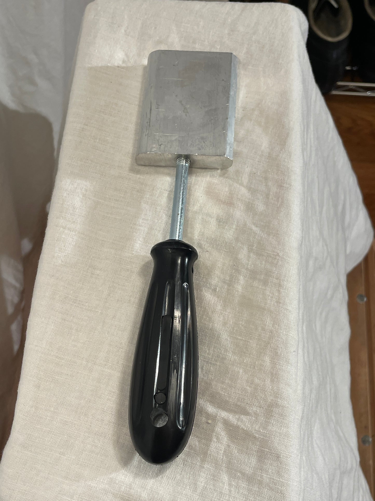 Swix Ski Waxing Hand Iron - Beautiful Plastic Handle!  Original Packaging!